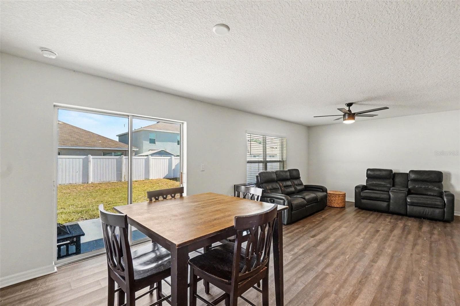 Single Family Residence at 10213 CLOUDBURST CT, RIVERVIEW, photo 9 of 36