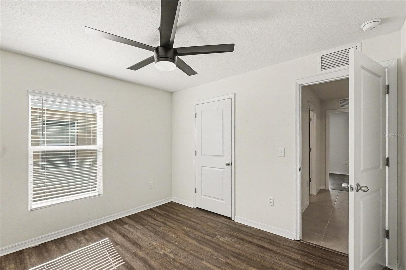 Single Family Residence at 10213 CLOUDBURST CT, RIVERVIEW, photo 25 of 36