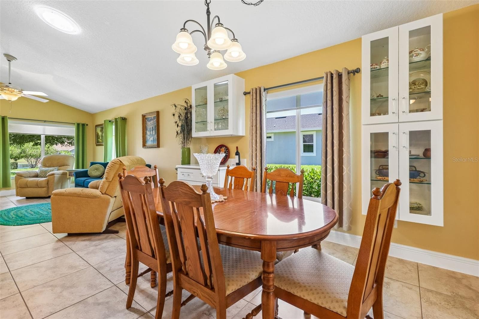 Single Family Residence at 76 FAIRWAY CIR, UMATILLA, photo 19 of 36