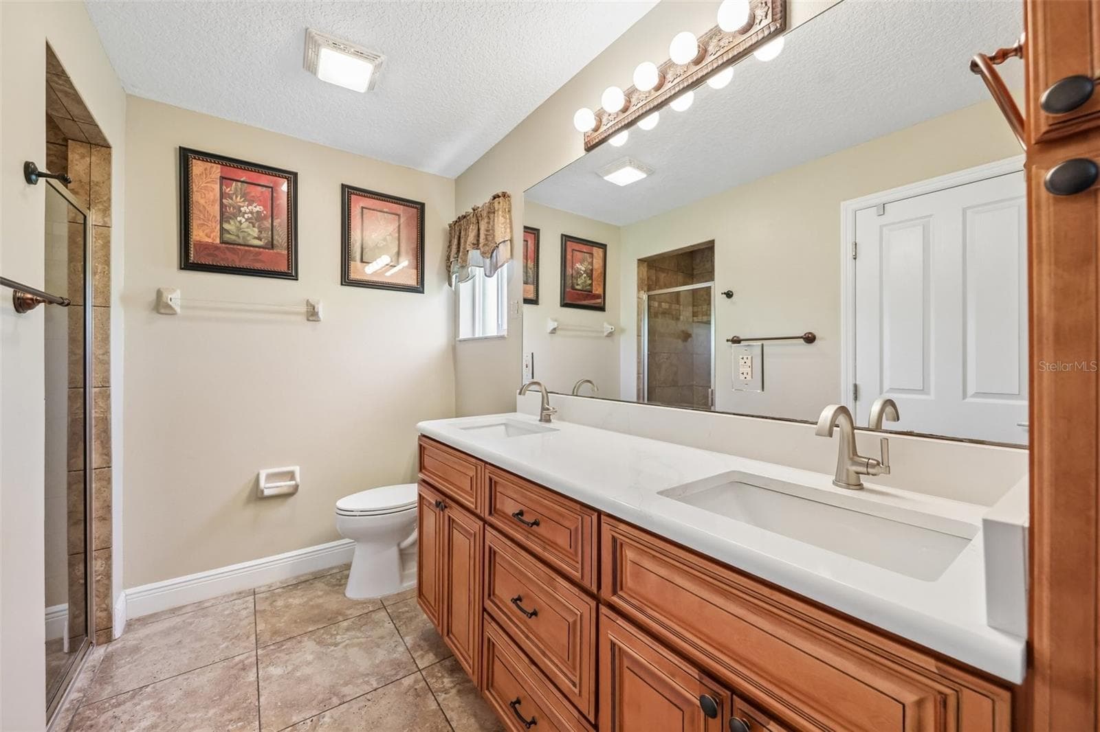 Single Family Residence at 76 FAIRWAY CIR, UMATILLA, photo 27 of 36