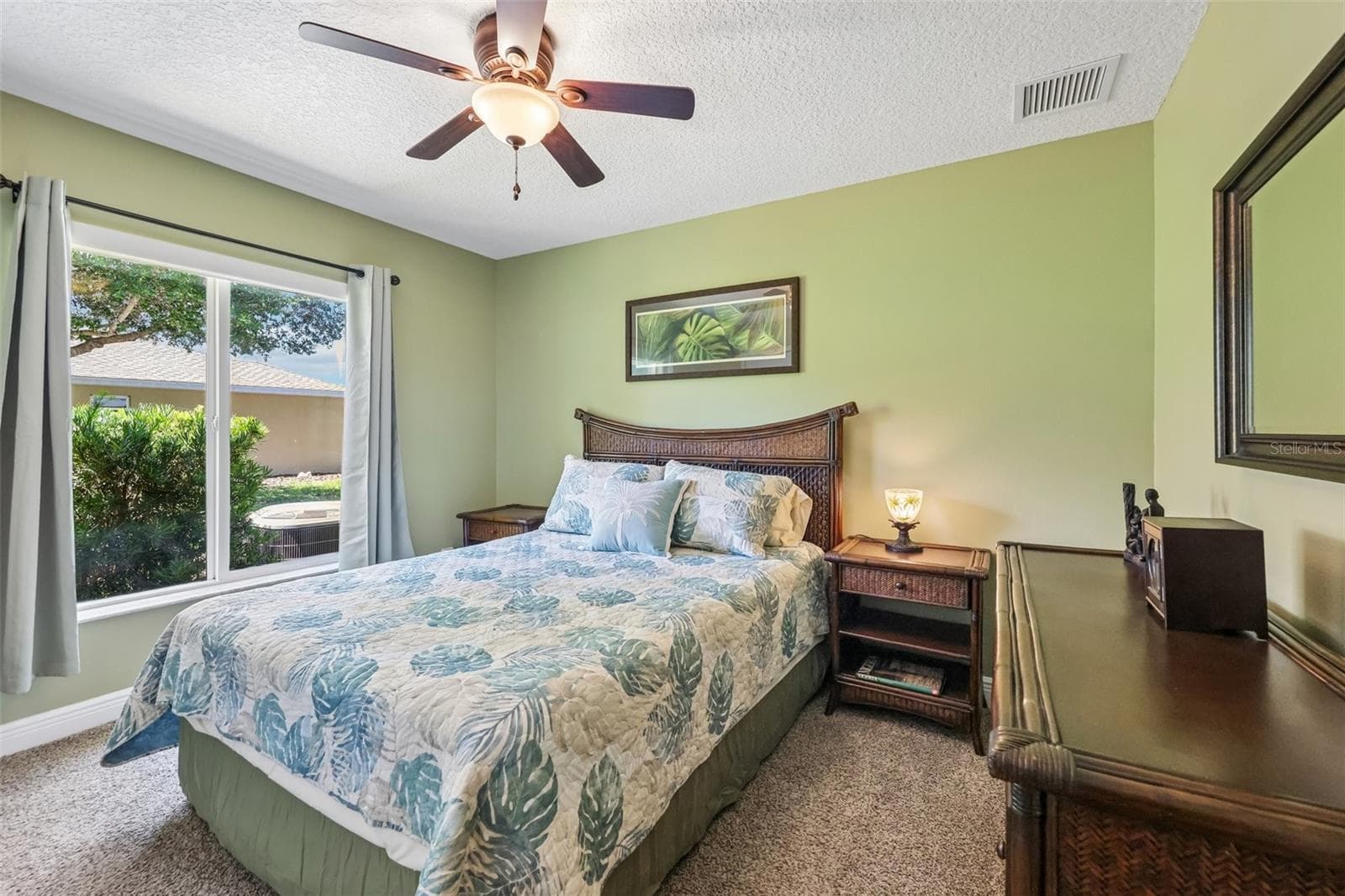 Single Family Residence at 76 FAIRWAY CIR, UMATILLA, photo 32 of 36