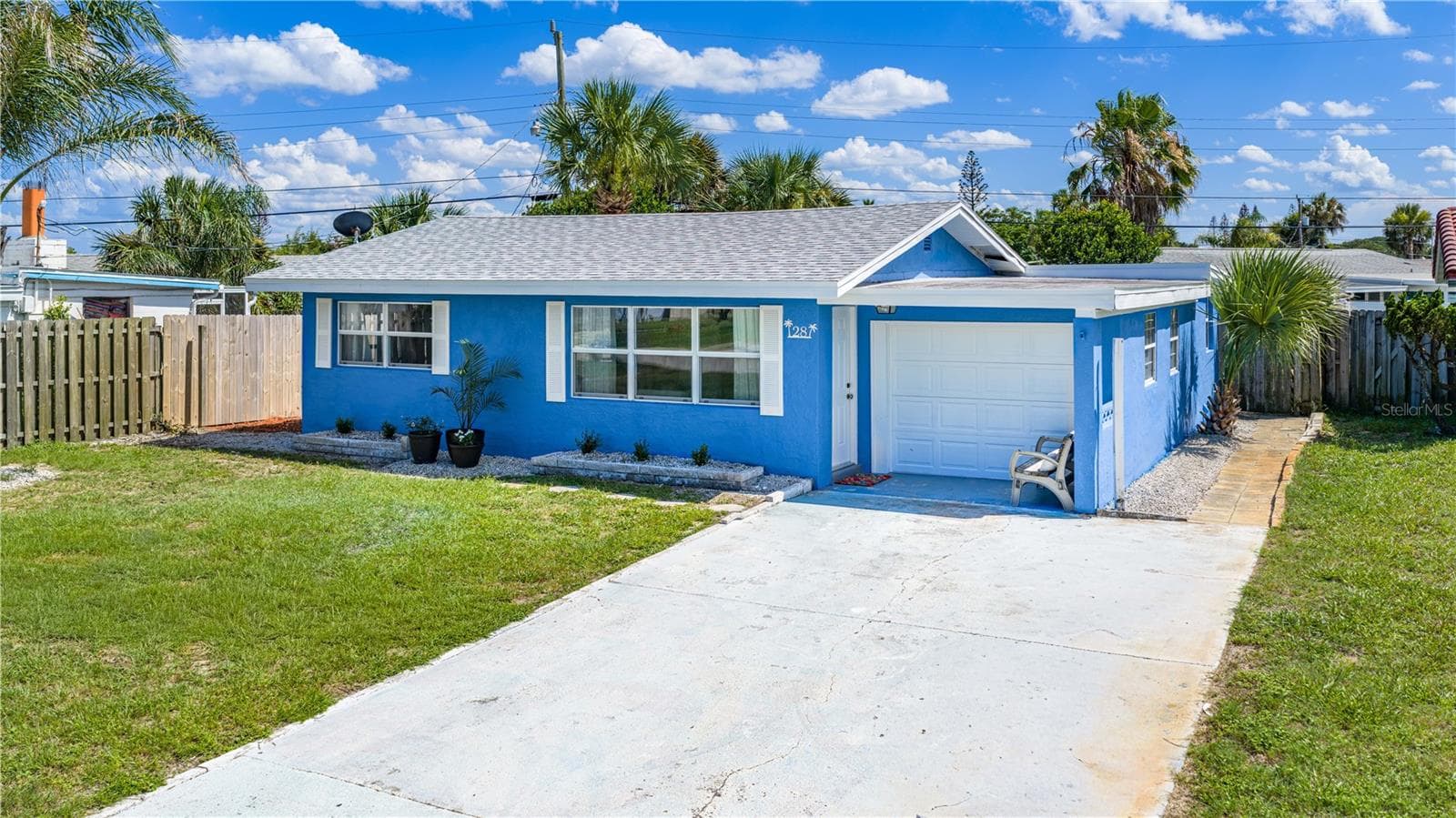 Single Family Residence at 28 BEECHWOOD DR, ORMOND BEACH, photo 2 of 33
