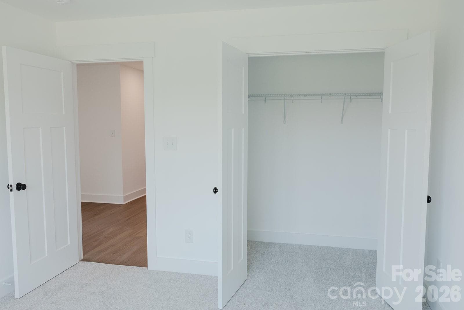 Single Family Residence at 573 Hopes Corner Drive, York, photo 25 of 35