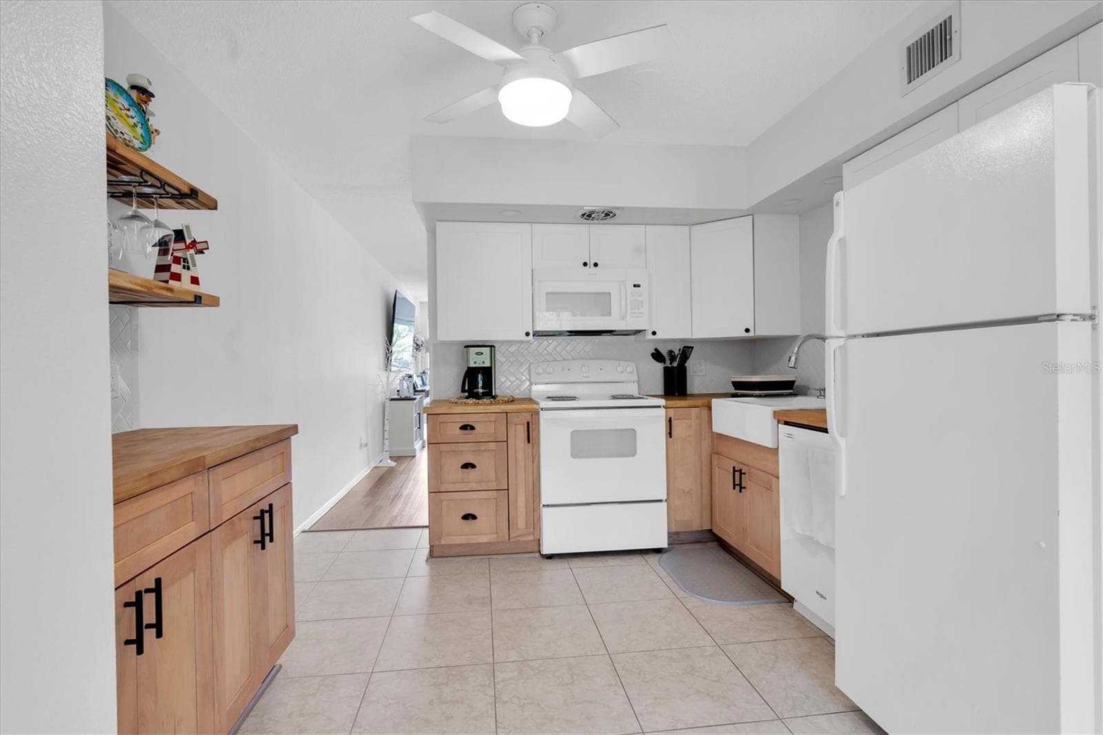 Condominium at 2461 RHODESIAN DR #45, CLEARWATER, photo 9 of 37