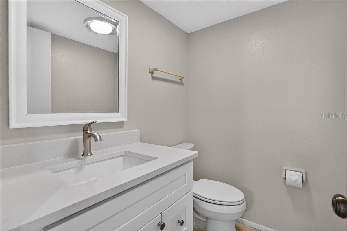 Powder Room - 3504 WILDERNESS BLVD W, PARRISH