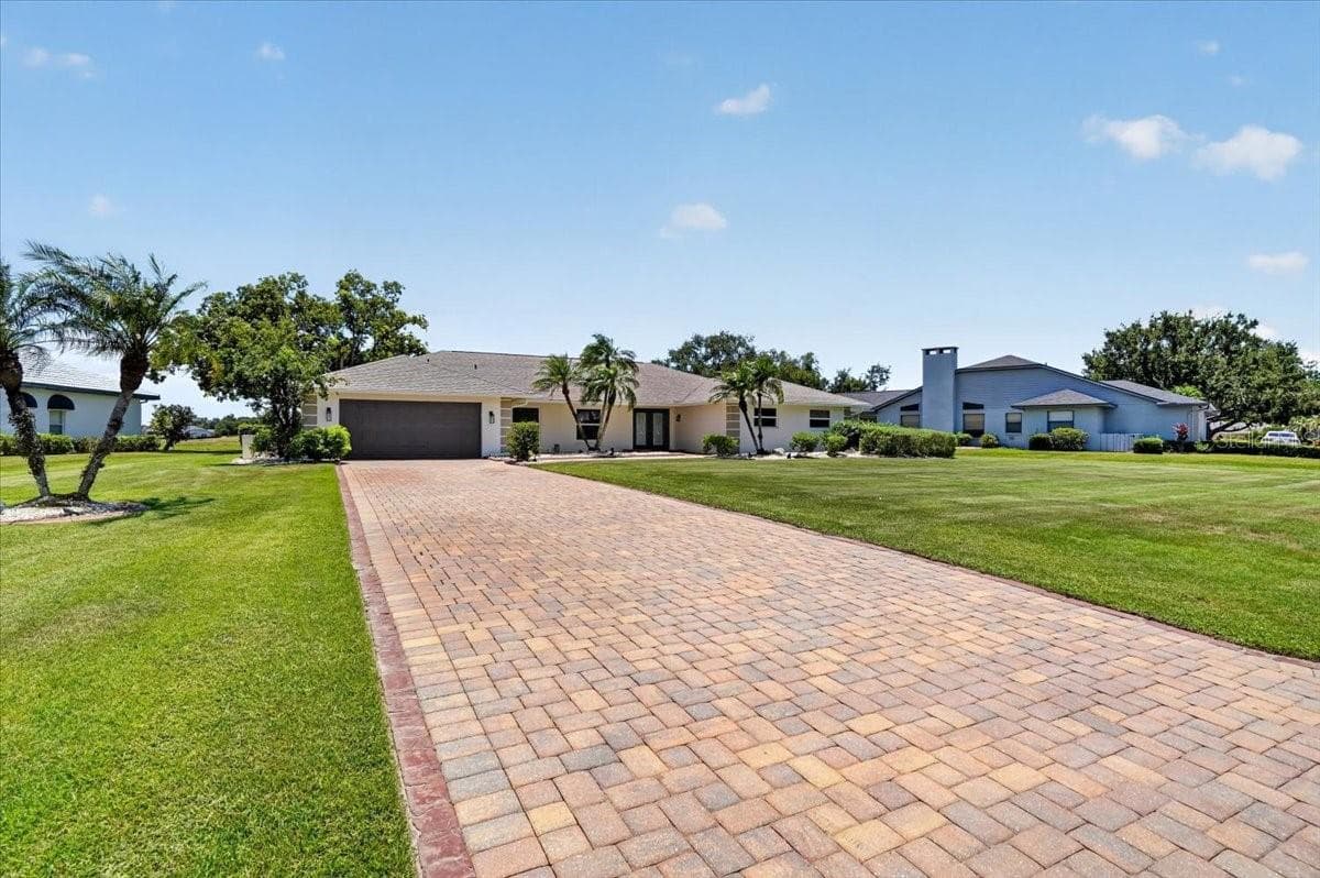 Paver Driveway - 3504 WILDERNESS BLVD W, PARRISH