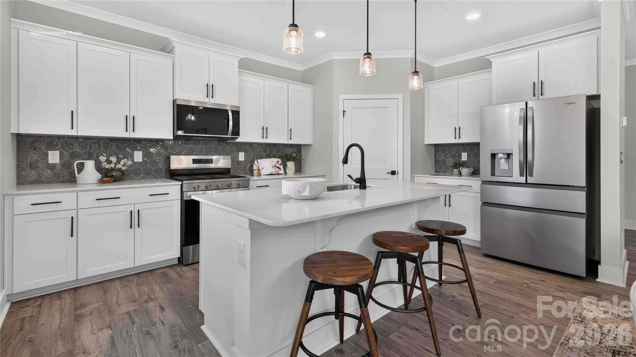 Single Family Residence at York, photo 7 of 25