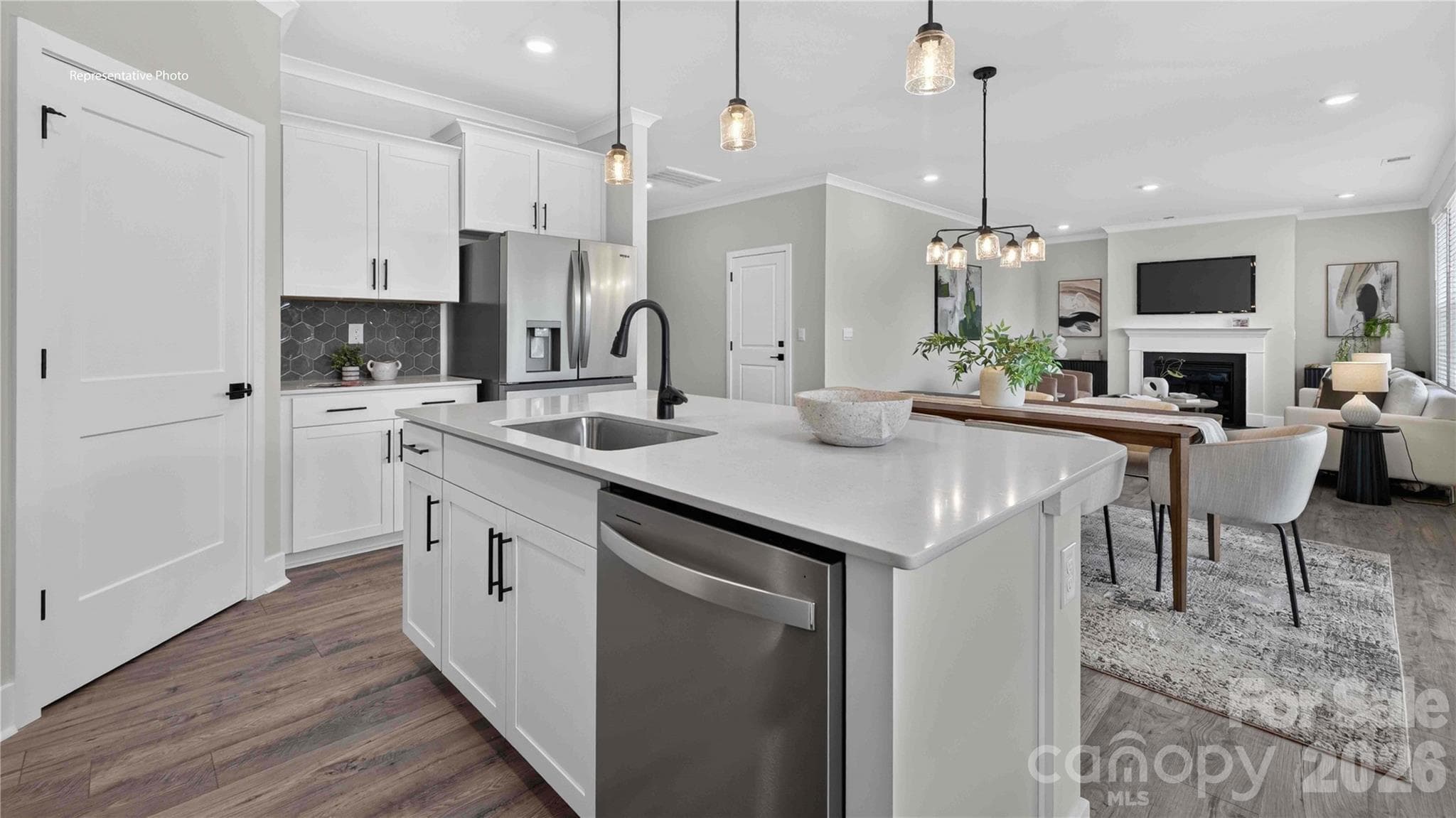 Single Family Residence at York, photo 9 of 25