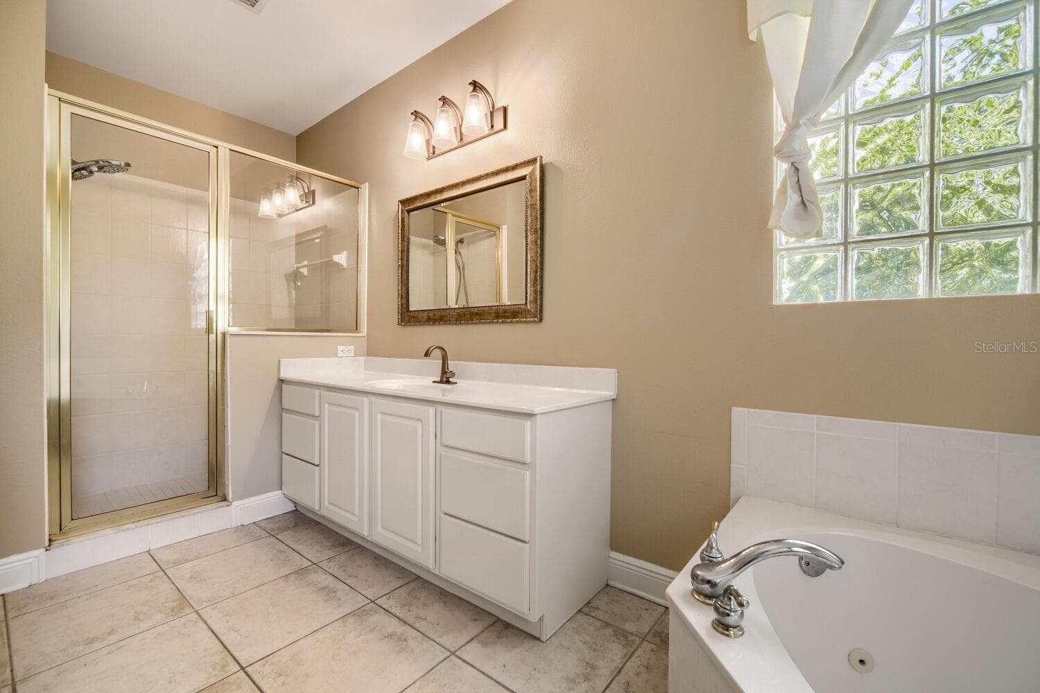 Primary Bath - 122 SOPHIA MARIE CV, SANFORD