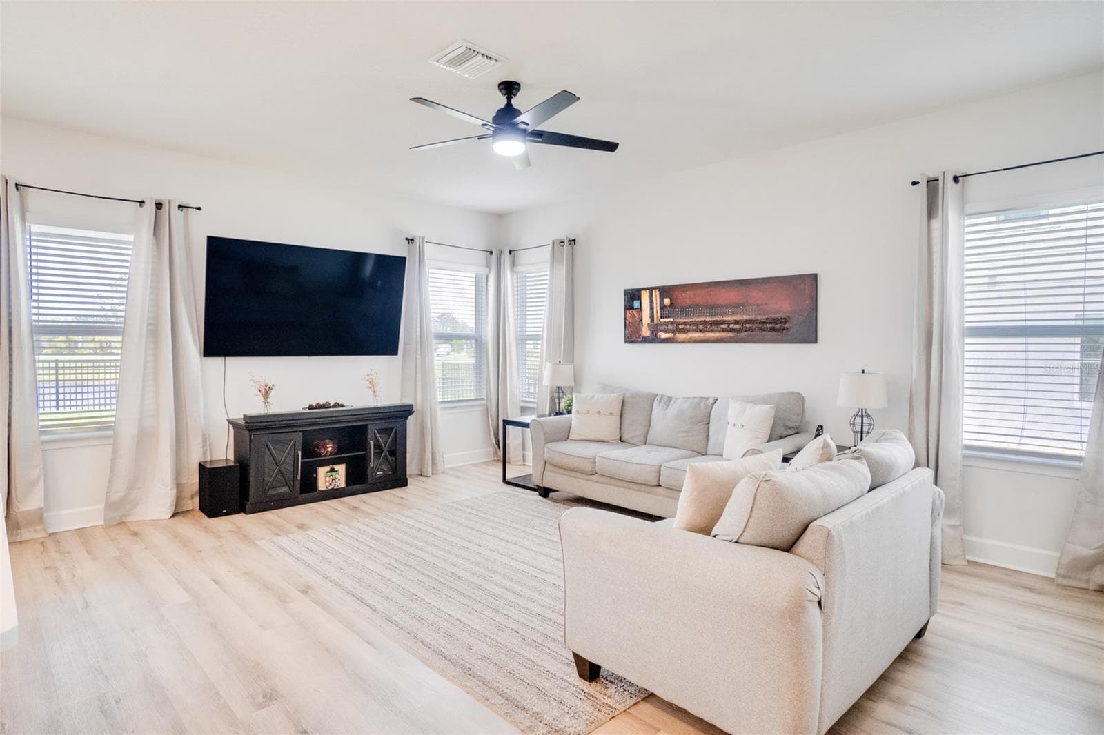Single Family Residence at 7024 LANIER FALLS RD, DELAND, photo 6 of 21