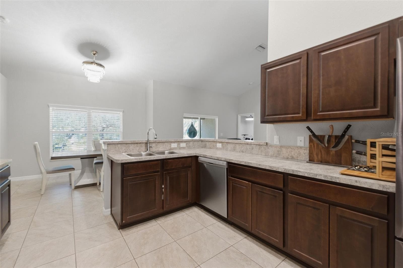 Kitchen - 12155 PEREGRINE FALCON AVE, WEEKI WACHEE