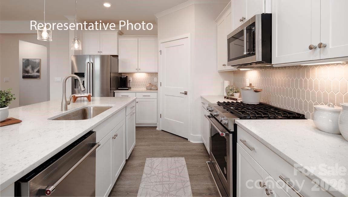 Single Family Residence at York, photo 5 of 23