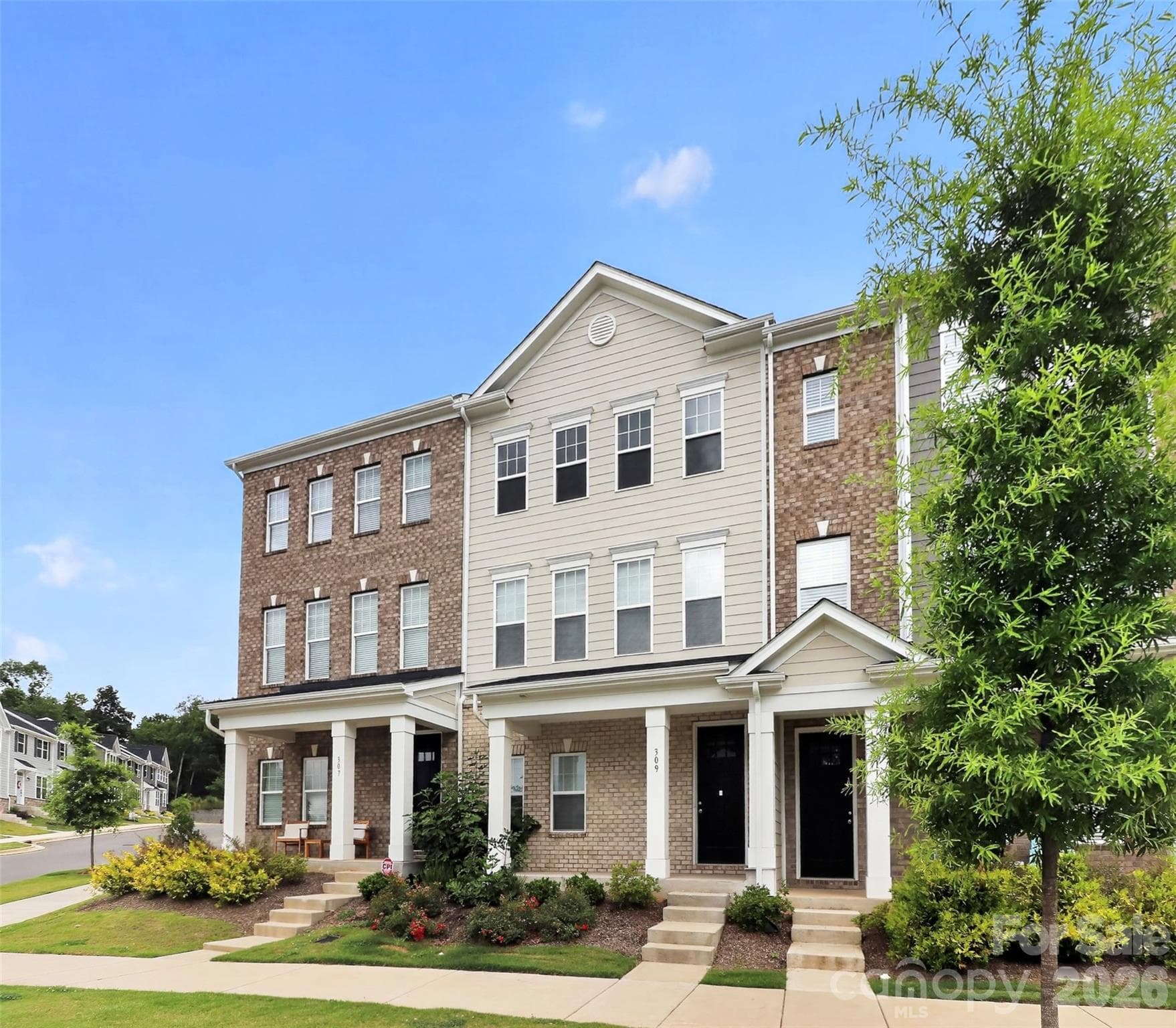 Townhouse at 309 Cramerton Mills Parkway, Cramerton, photo 3 of 40