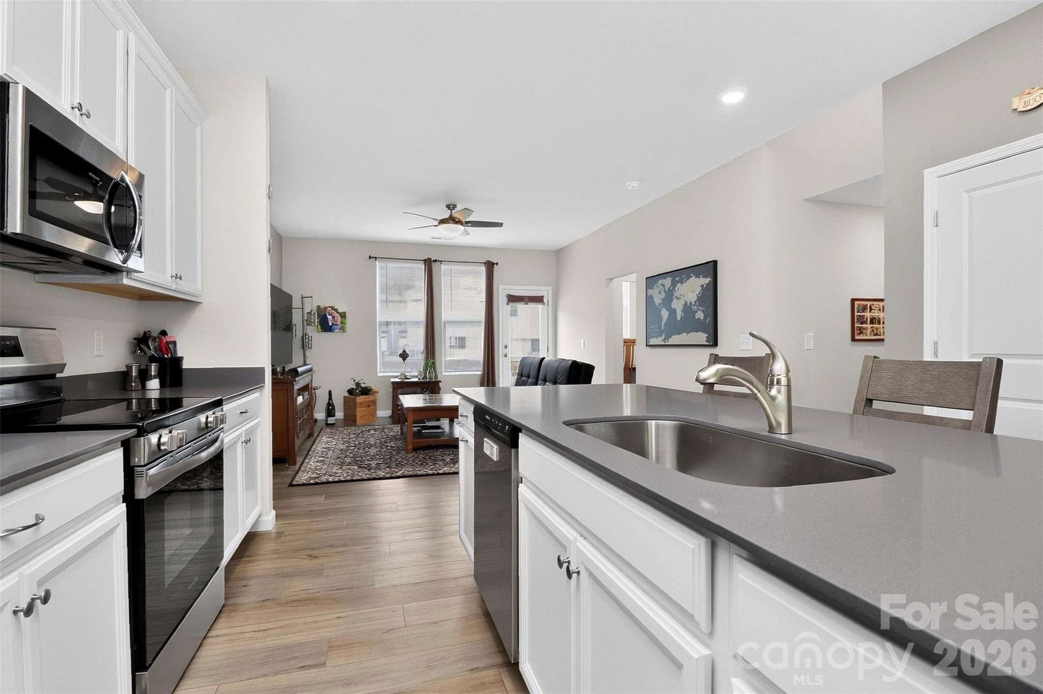 Townhouse at 309 Cramerton Mills Parkway, Cramerton, photo 11 of 40