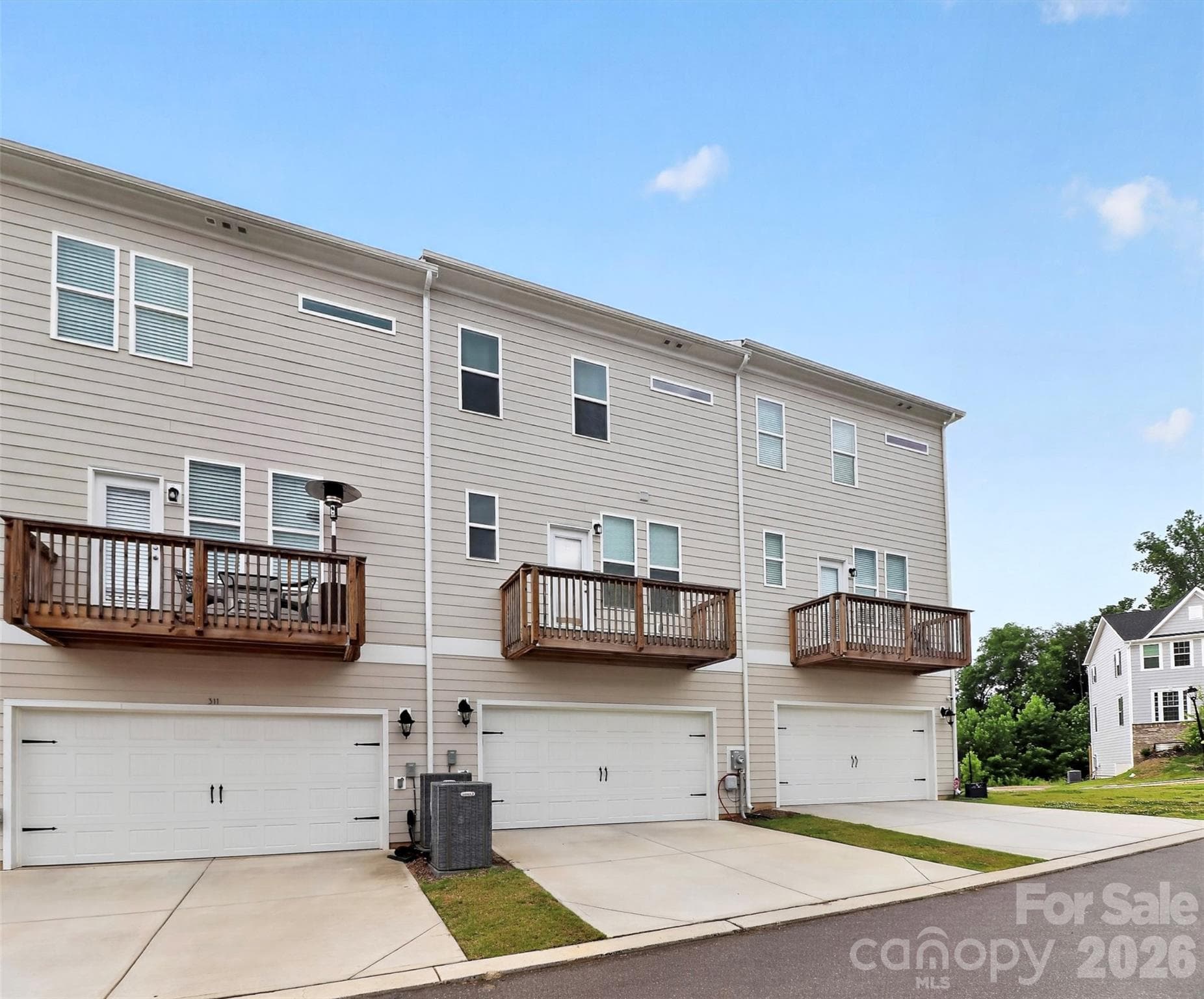 Townhouse at 309 Cramerton Mills Parkway, Cramerton, photo 39 of 40