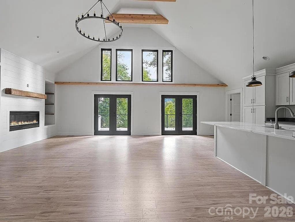 Single Family Residence at 384 Cascada Vista Drive, Chimney Rock, photo 7 of 29