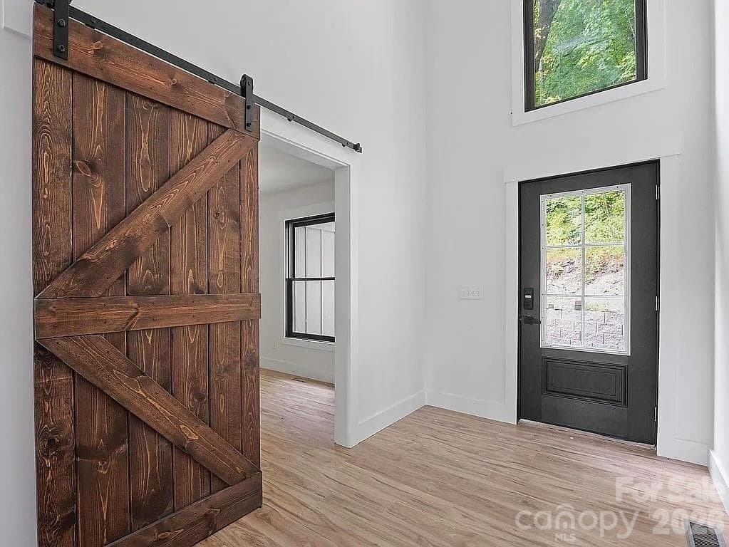 Single Family Residence at 384 Cascada Vista Drive, Chimney Rock, photo 12 of 29
