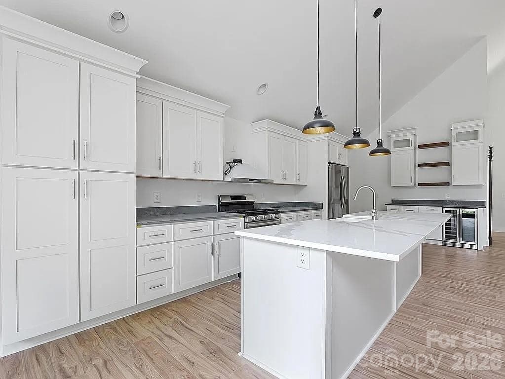 Single Family Residence at 384 Cascada Vista Drive, Chimney Rock, photo 17 of 29