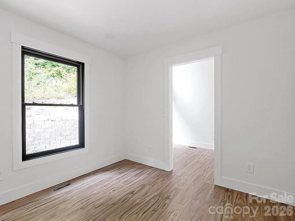 Single Family Residence at 384 Cascada Vista Drive, Chimney Rock, photo 22 of 29