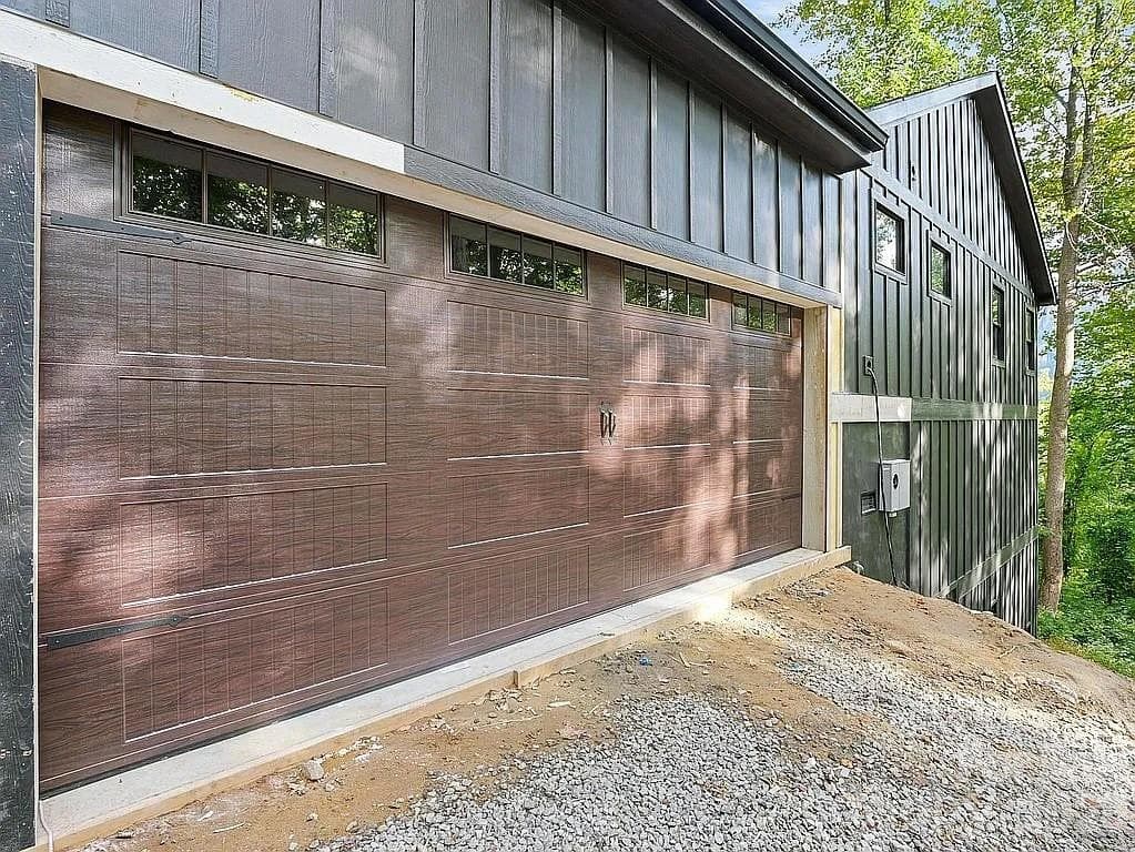 Single Family Residence at 384 Cascada Vista Drive, Chimney Rock, photo 24 of 29