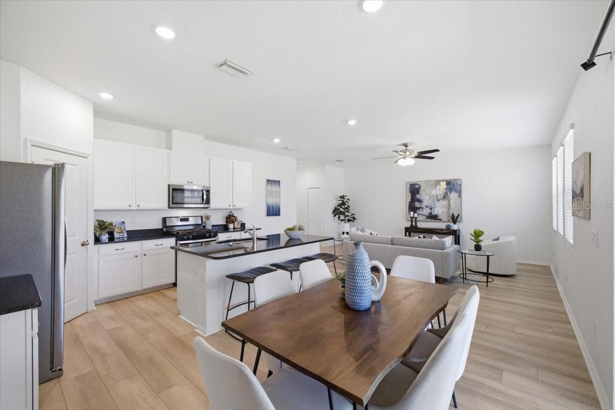 Perfect for Entertaining - 5718 LOS ROBLES CT, PALMETTO