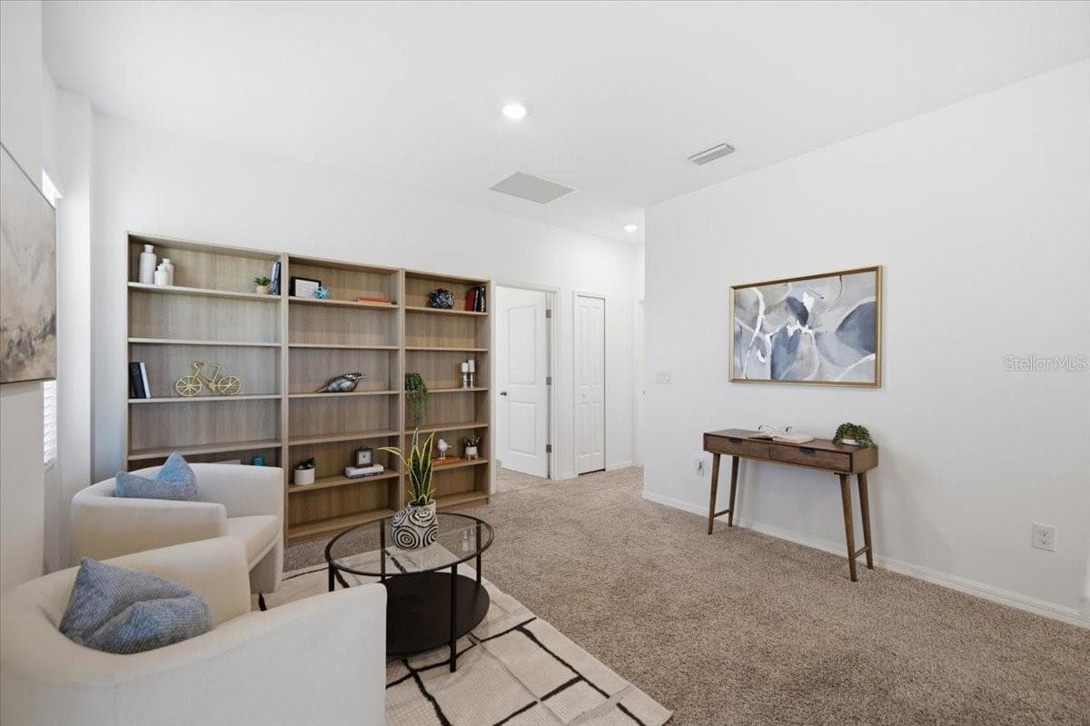 HUGE 15'10"x 16' Upstairs Loft Bonus/Flex Space - 5718 LOS ROBLES CT, PALMETTO