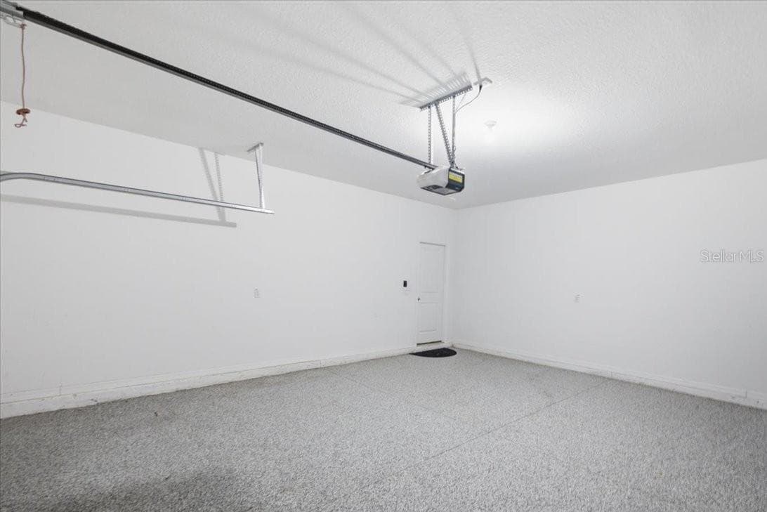 Large 2-Car Garage w/ Epoxied floor - 5718 LOS ROBLES CT, PALMETTO