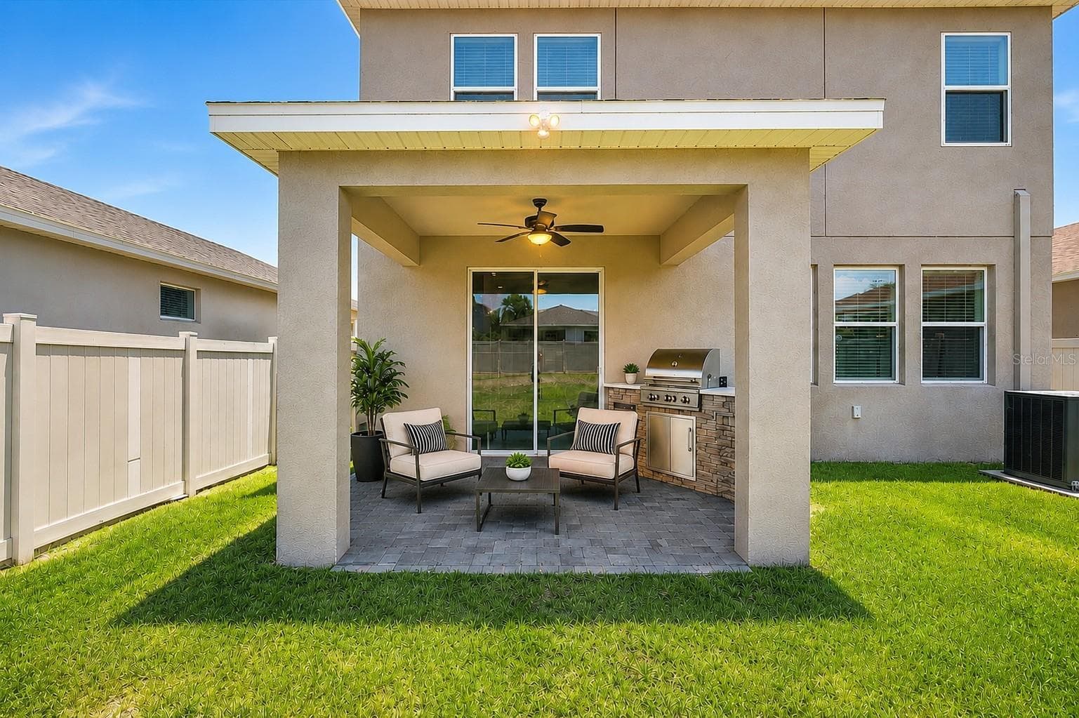 Back Covered, Pavered Patio w/ fan - 5718 LOS ROBLES CT, PALMETTO