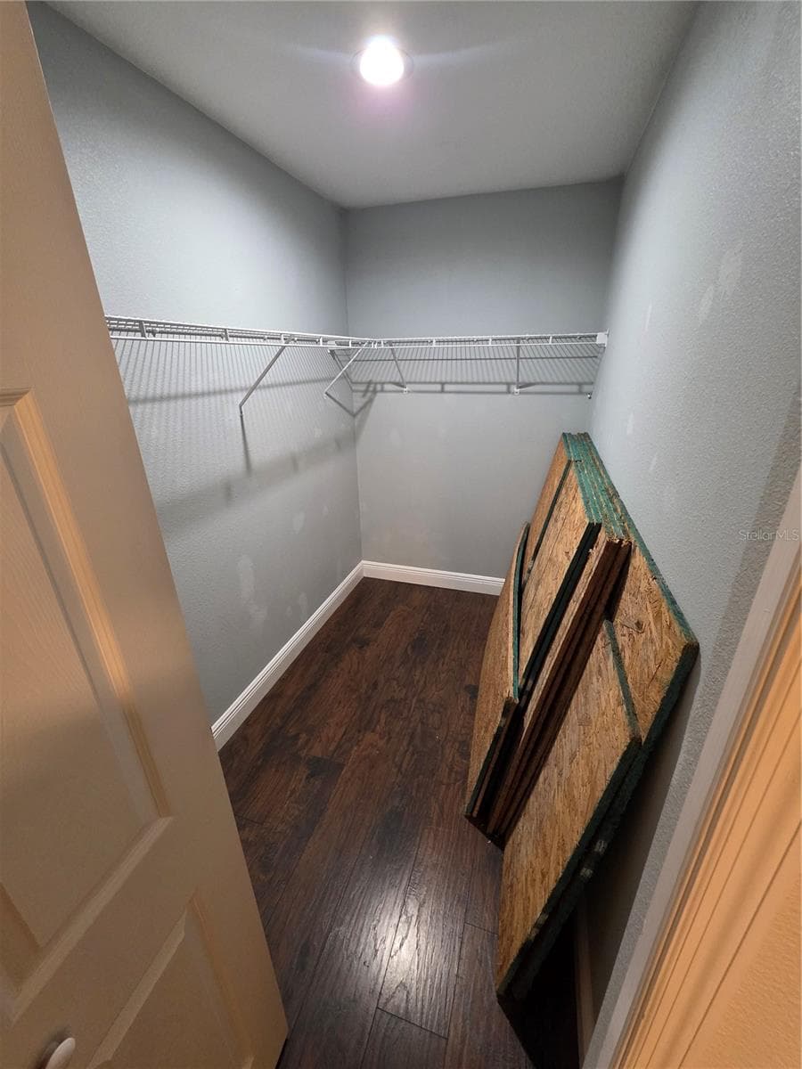 Single Family Residence at 1607 E LINEBAUGH AVE, TAMPA, photo 14 of 17