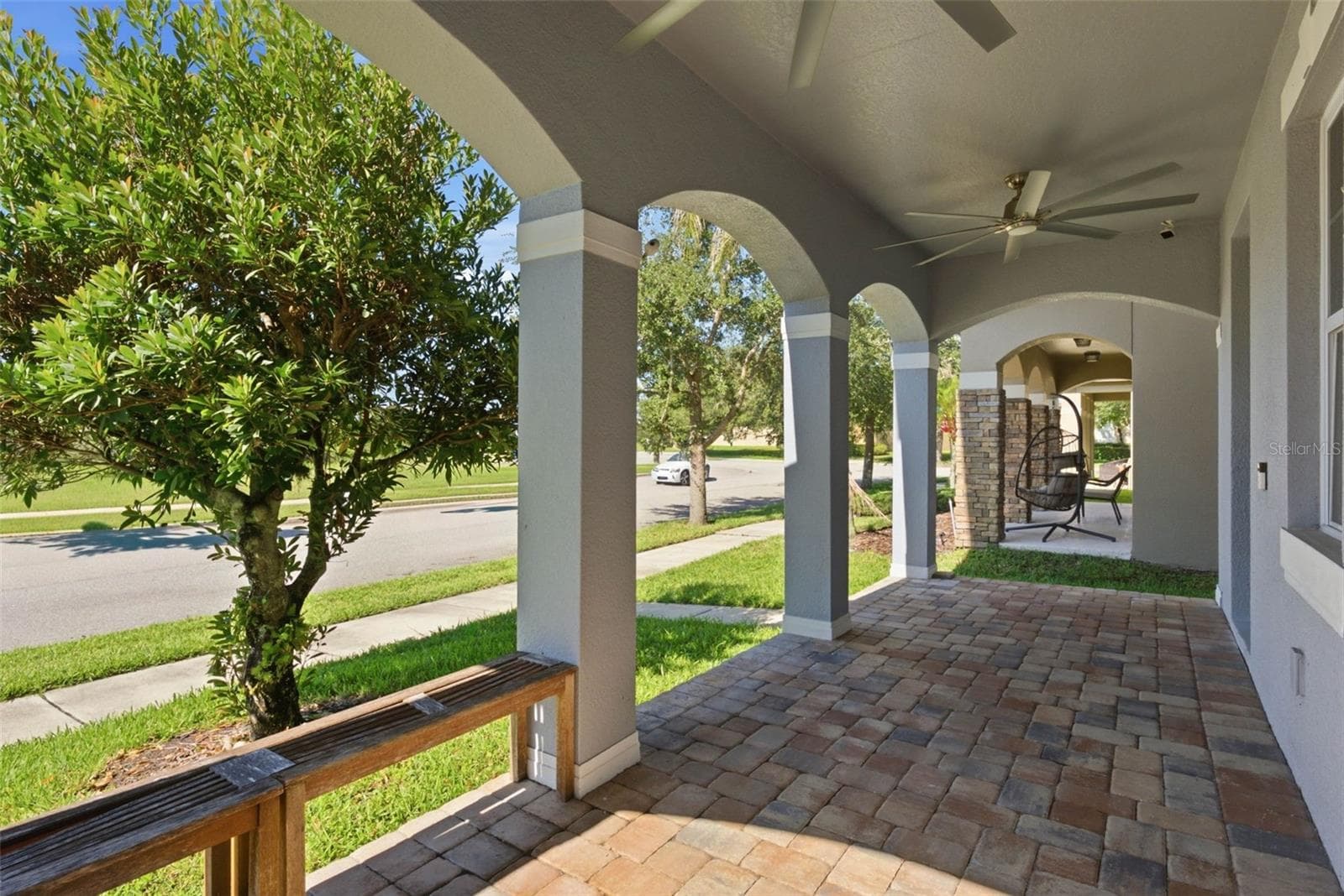 Single Family Residence at 13786 SUMMER HARBOR CT, WINDERMERE, photo 3 of 72