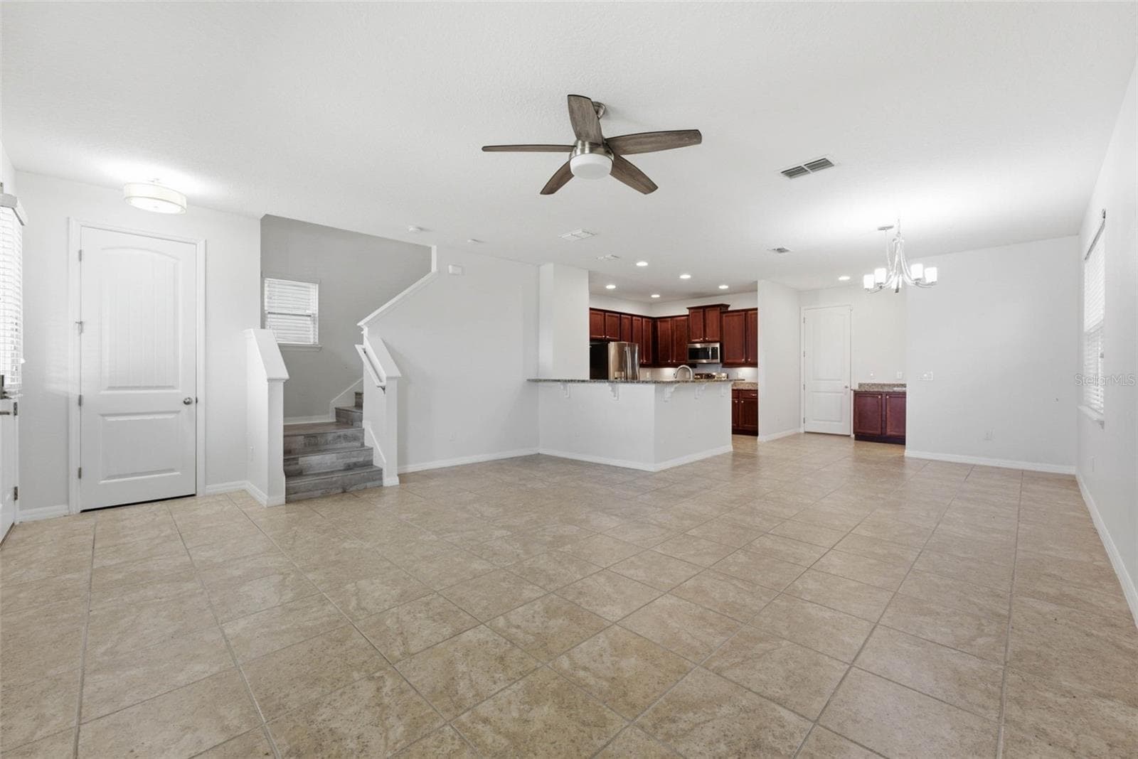 Single Family Residence at 13786 SUMMER HARBOR CT, WINDERMERE, photo 15 of 72