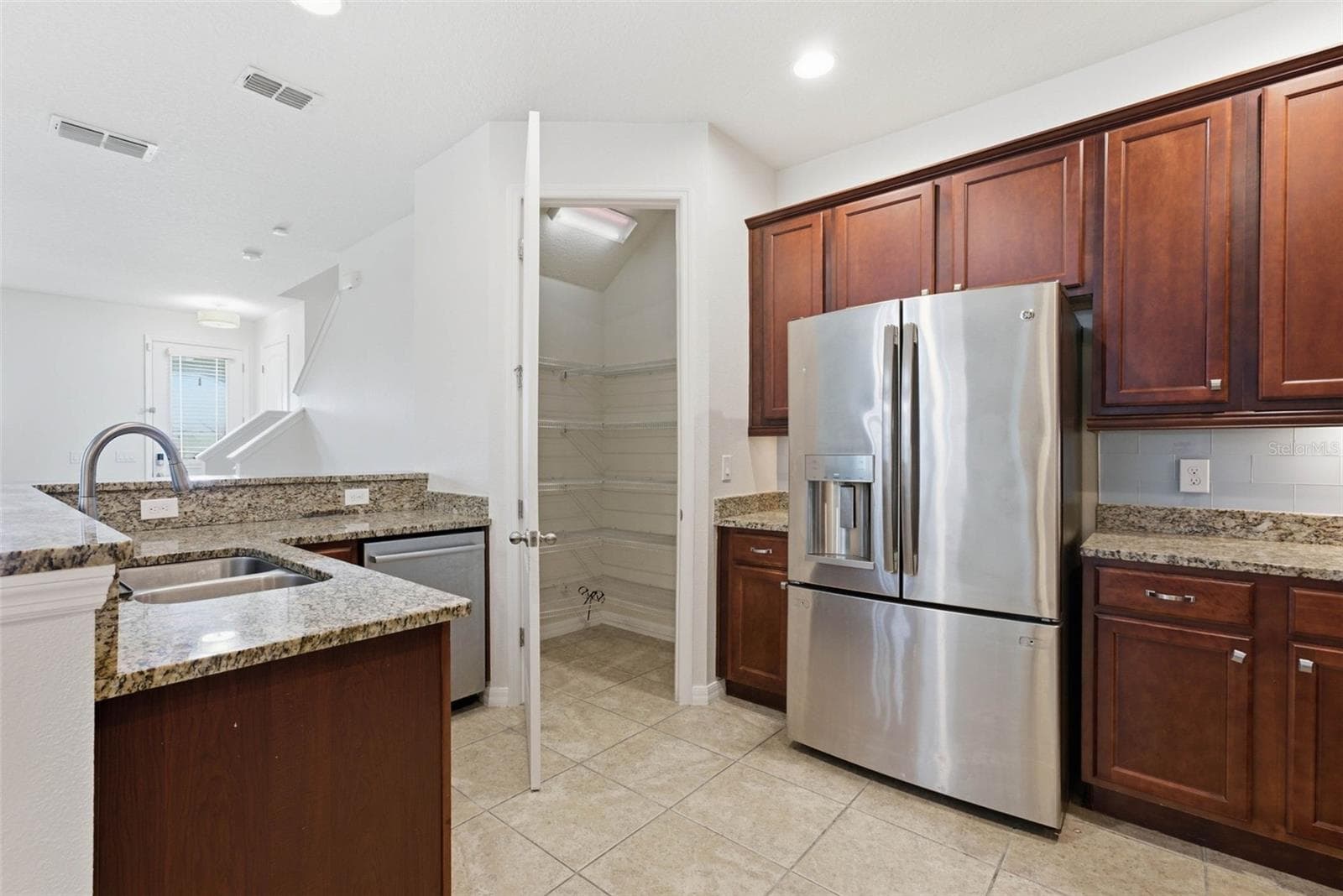 Single Family Residence at 13786 SUMMER HARBOR CT, WINDERMERE, photo 23 of 72