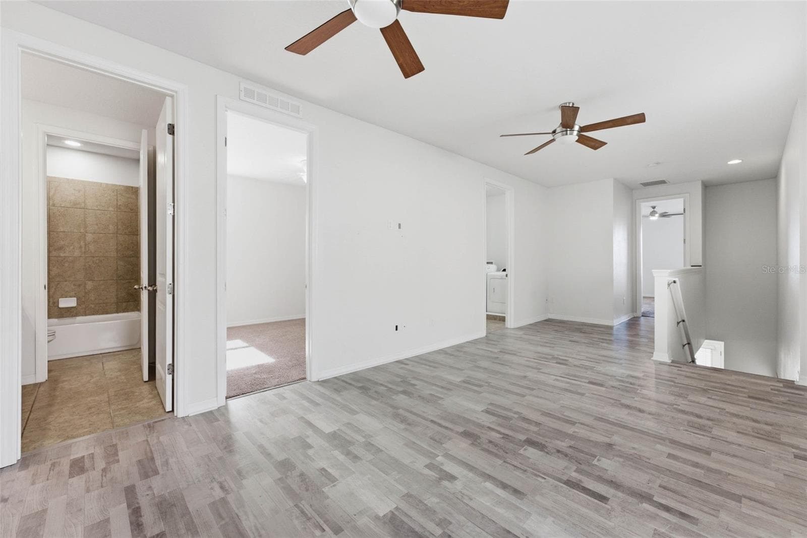Single Family Residence at 13786 SUMMER HARBOR CT, WINDERMERE, photo 27 of 72