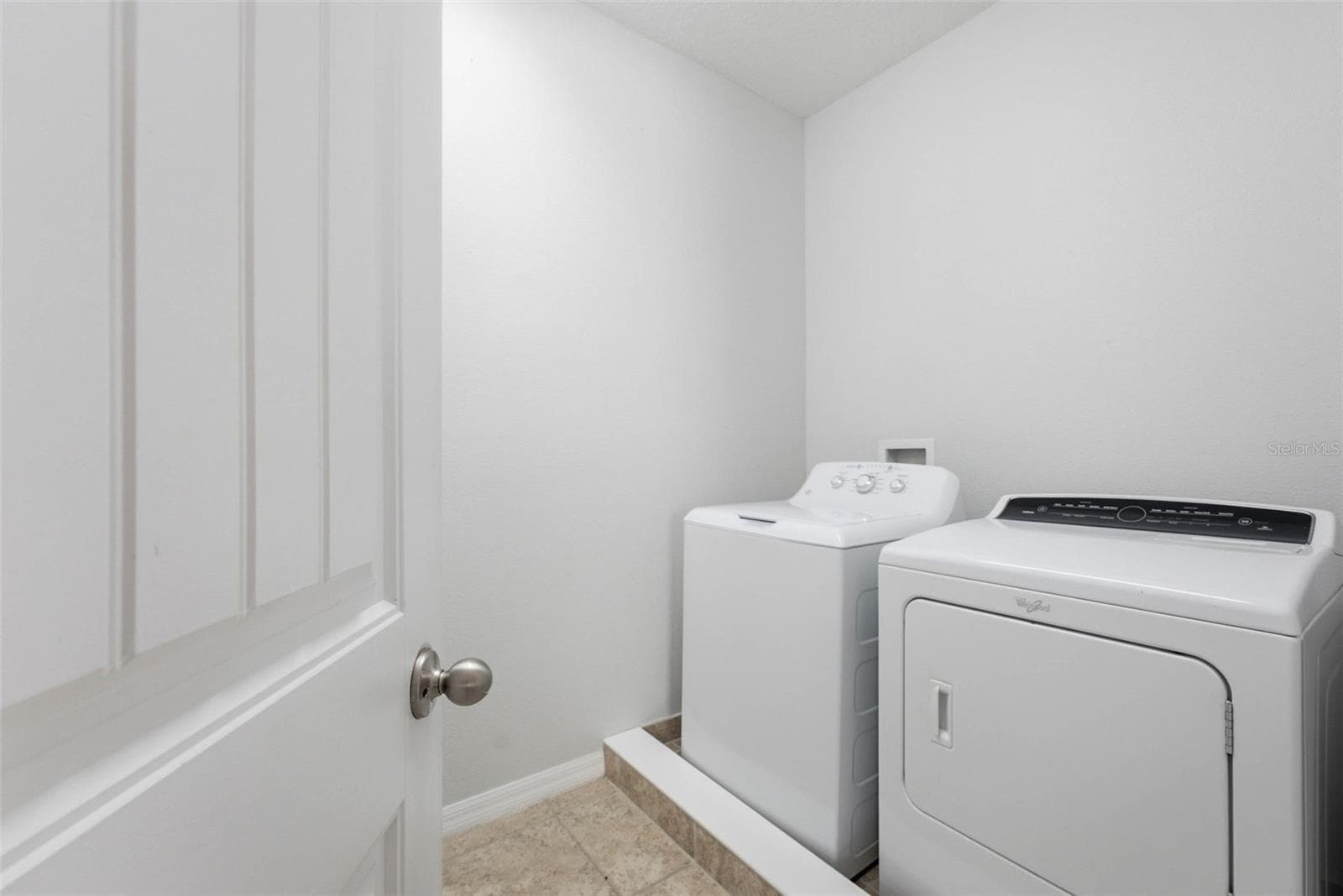 Single Family Residence at 13786 SUMMER HARBOR CT, WINDERMERE, photo 53 of 72