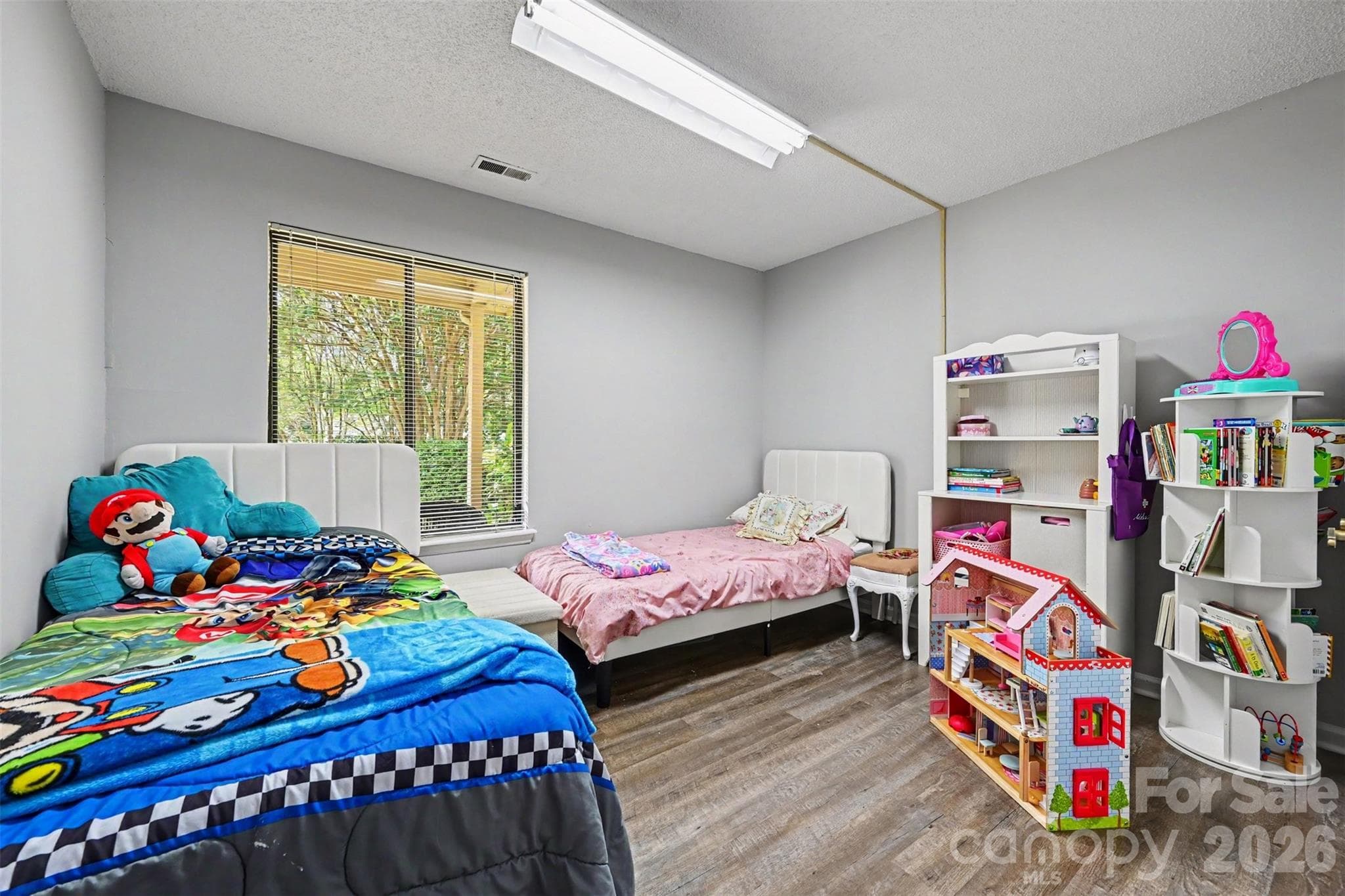 Single Family Residence at 611 Mattingwood Drive, Charlotte, photo 23 of 29