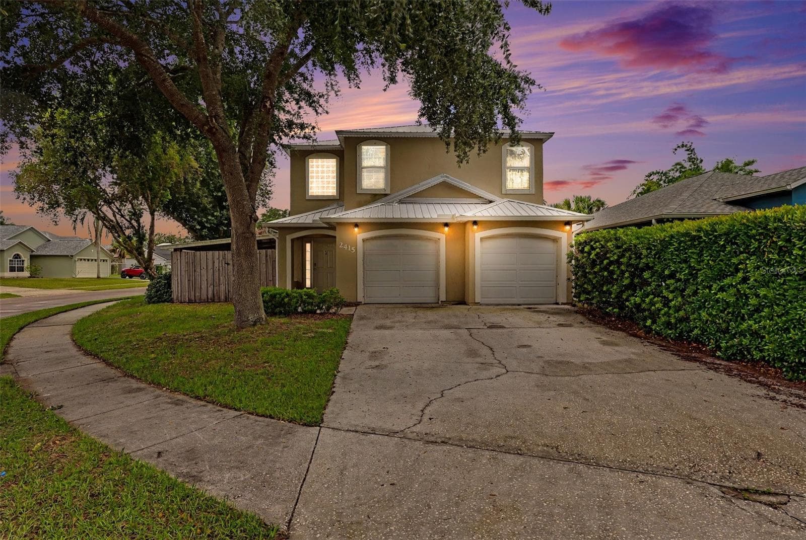 2415 SAINT PAULS DR