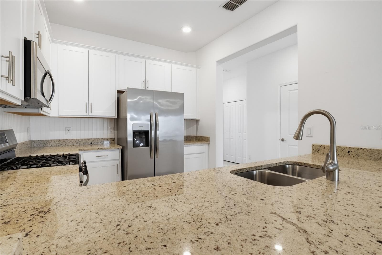 Townhouse at 15126 LYLA TER, LAKEWOOD RANCH, photo 8 of 59