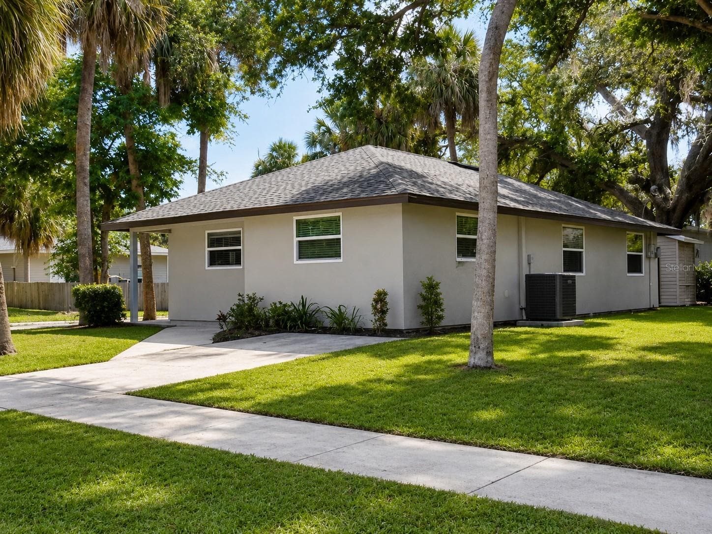 Single Family Residence at 3058 PALMADELIA AVE, SARASOTA, photo 2 of 15
