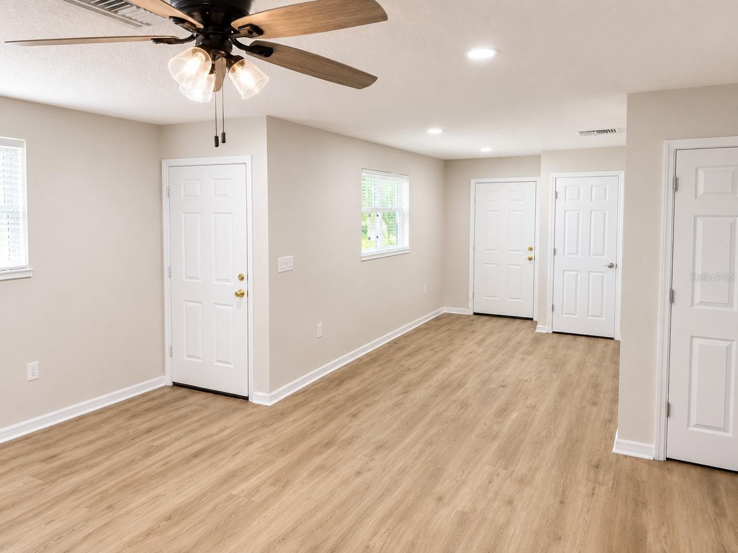 Single Family Residence at 3058 PALMADELIA AVE, SARASOTA, photo 4 of 15