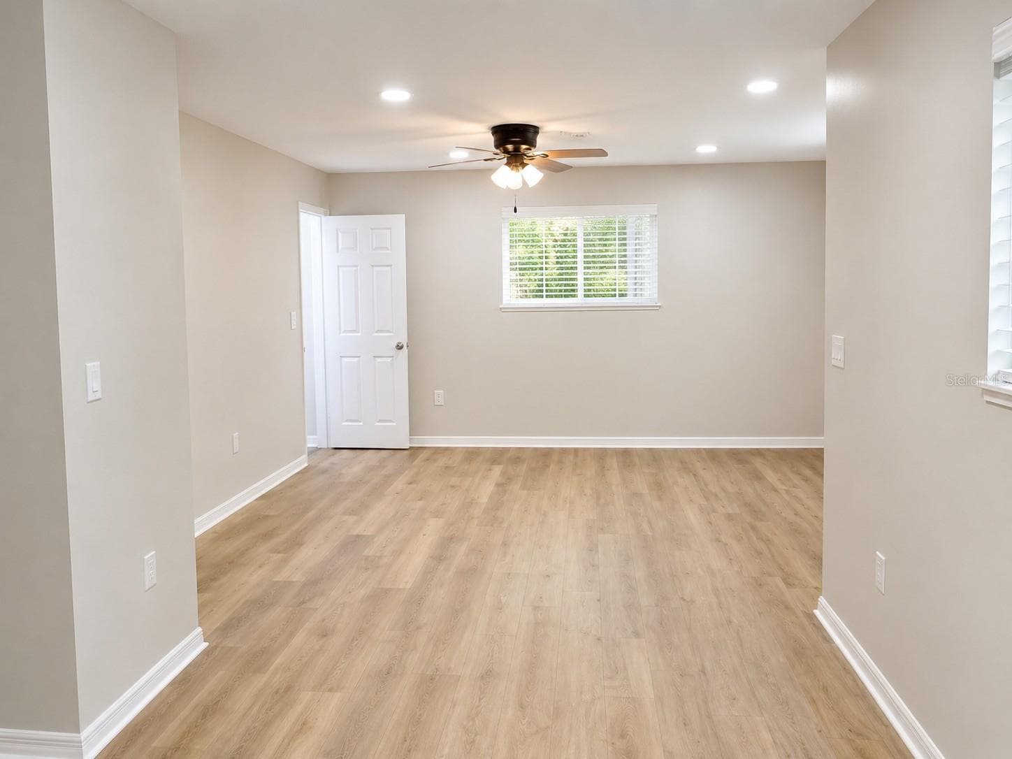 Single Family Residence at 3058 PALMADELIA AVE, SARASOTA, photo 5 of 15