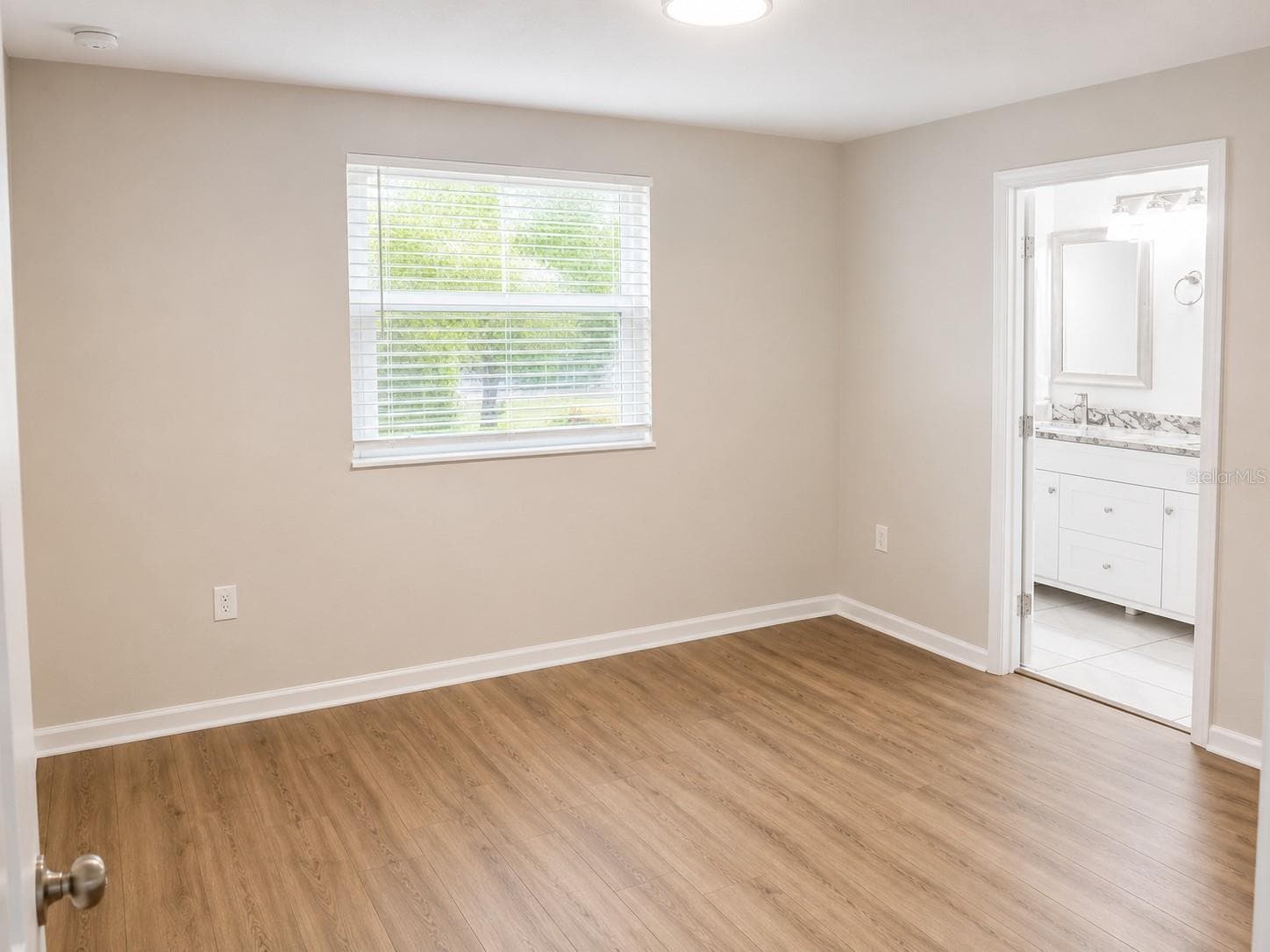 Single Family Residence at 3058 PALMADELIA AVE, SARASOTA, photo 7 of 15