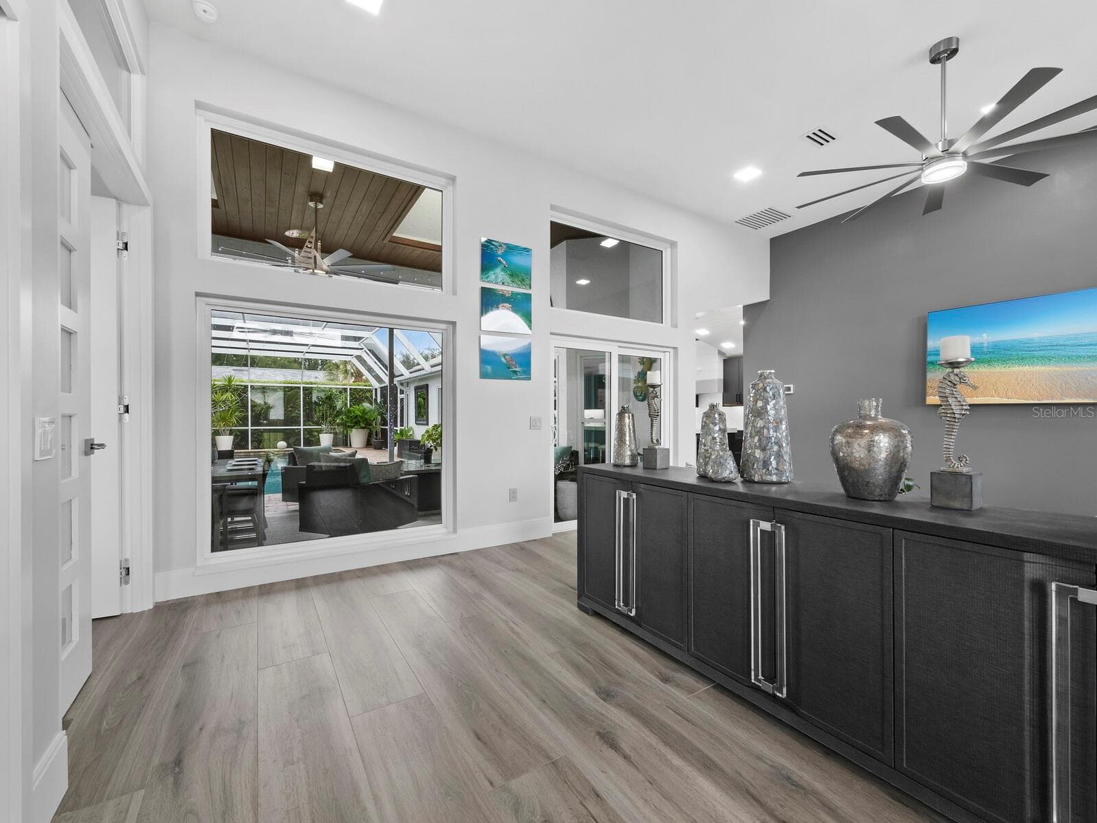 Foyer and LVR - 206 FOUR KNOT LN, OSPREY
