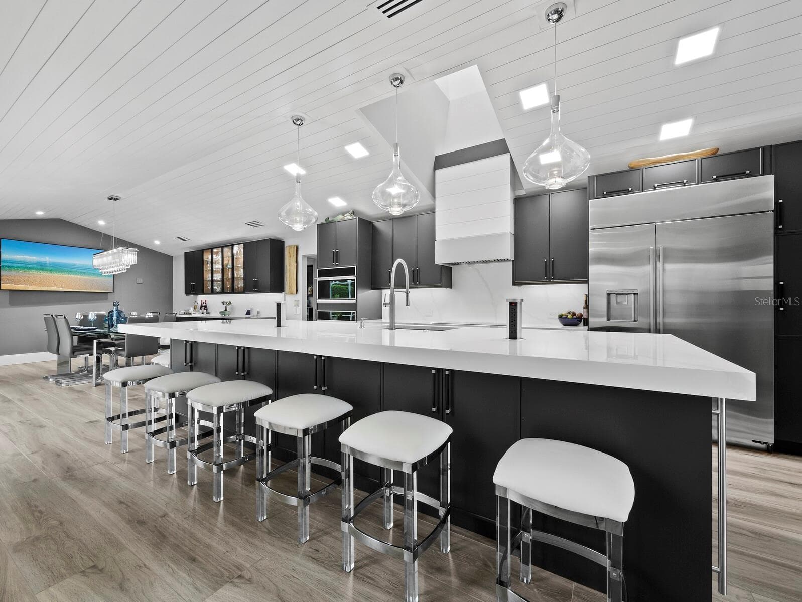 Kitchen & Island - 206 FOUR KNOT LN, OSPREY