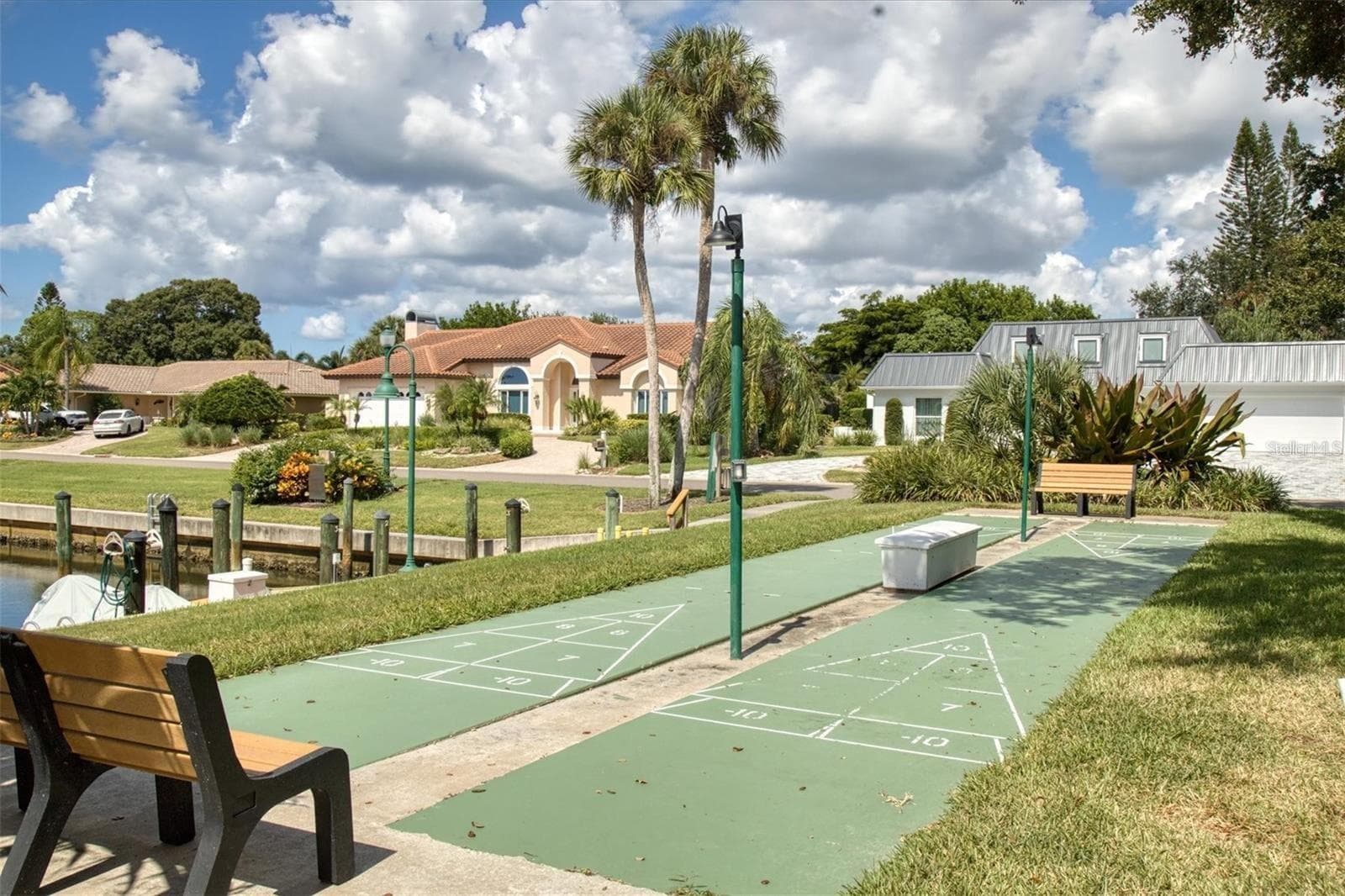 shuffle board - 206 FOUR KNOT LN, OSPREY