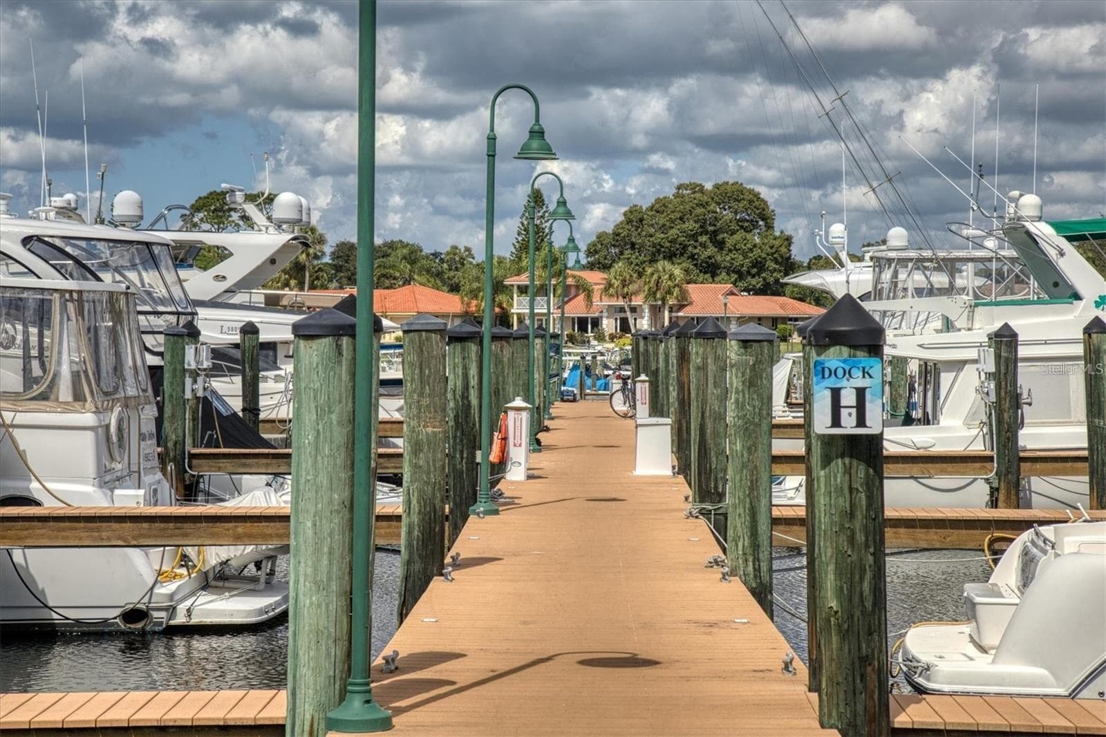 docks - 206 FOUR KNOT LN, OSPREY