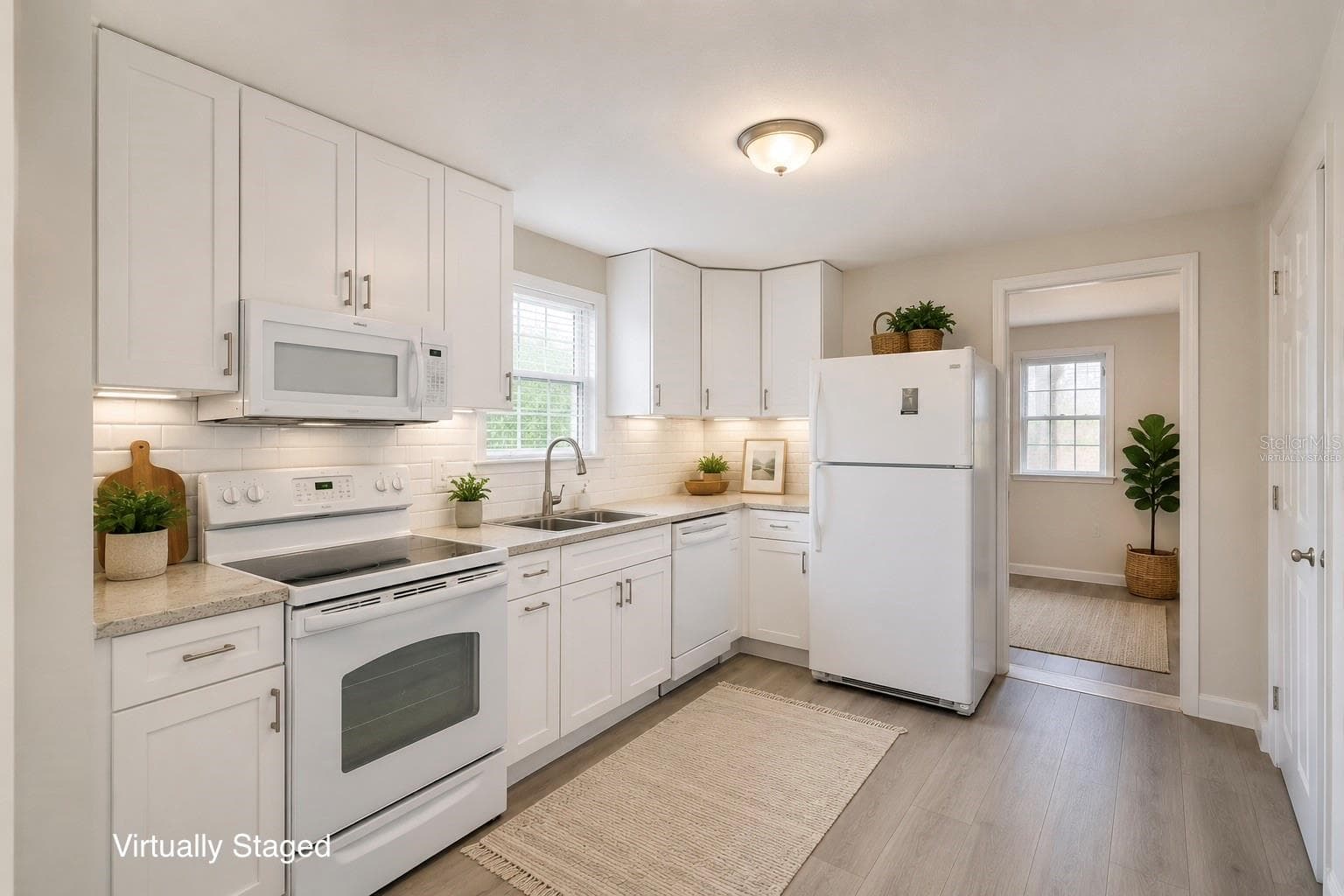 Virtually Staged - 702 W HILLSBORO ST, PLANT CITY
