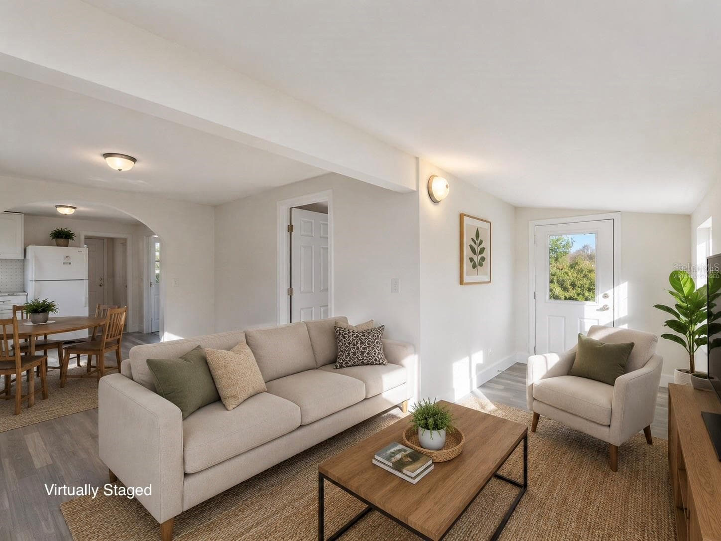 Virtually Staged - 702 W HILLSBORO ST, PLANT CITY