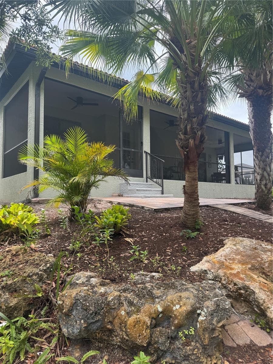 Single Family Residence at 408 TORTUGA DR, NOKOMIS, photo 2 of 11