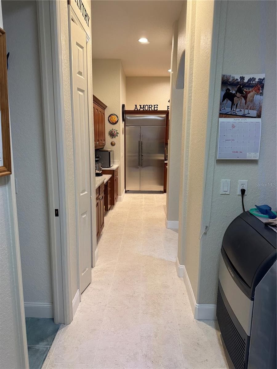 Single Family Residence at 408 TORTUGA DR, NOKOMIS, photo 5 of 11