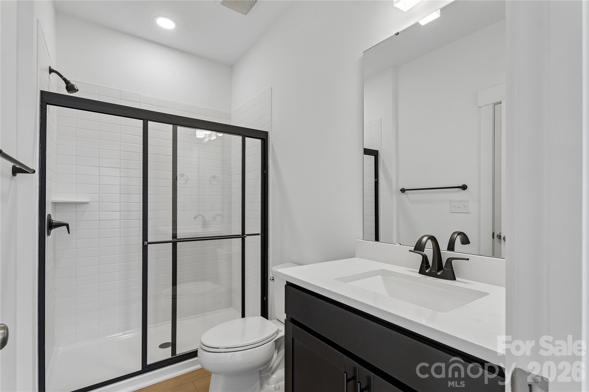 Secondary Bathroom - Charlotte